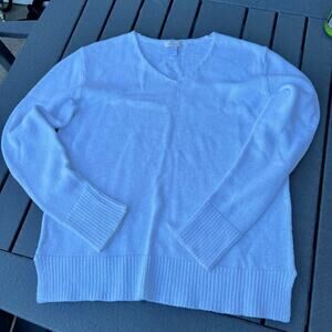 CHICO’S 1 (Women's size M 8) Cotton Long Sleeves, V neck, White Sweater